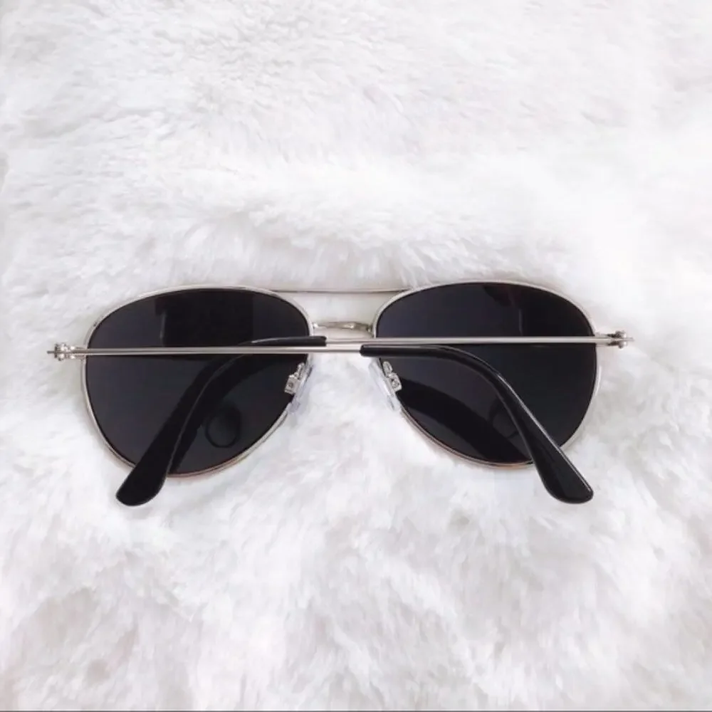 Hunter Silver Mirrored Aviator Sunglasses